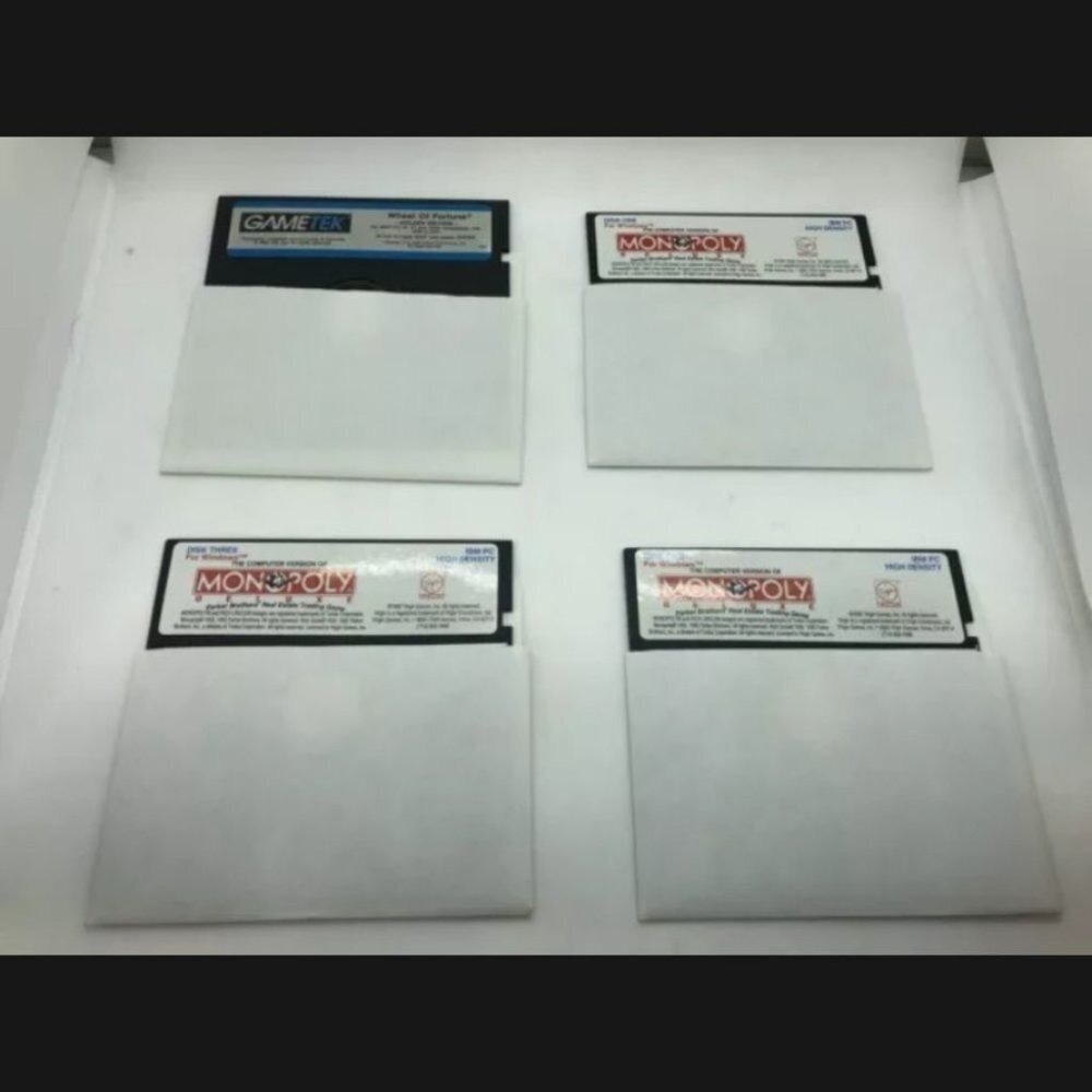 Vintage PC IBM 5.25 Floppy Disk Carry Case Monopoly Quicken Wheel Of Fortune Lot